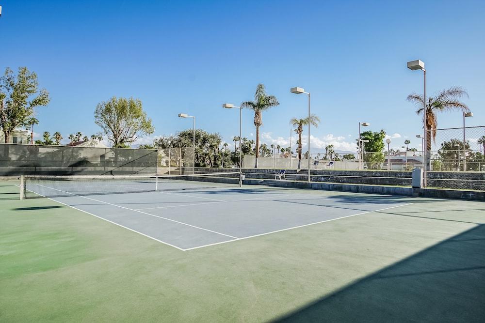 Desert Breezes Resort Palm Desert Esterno foto