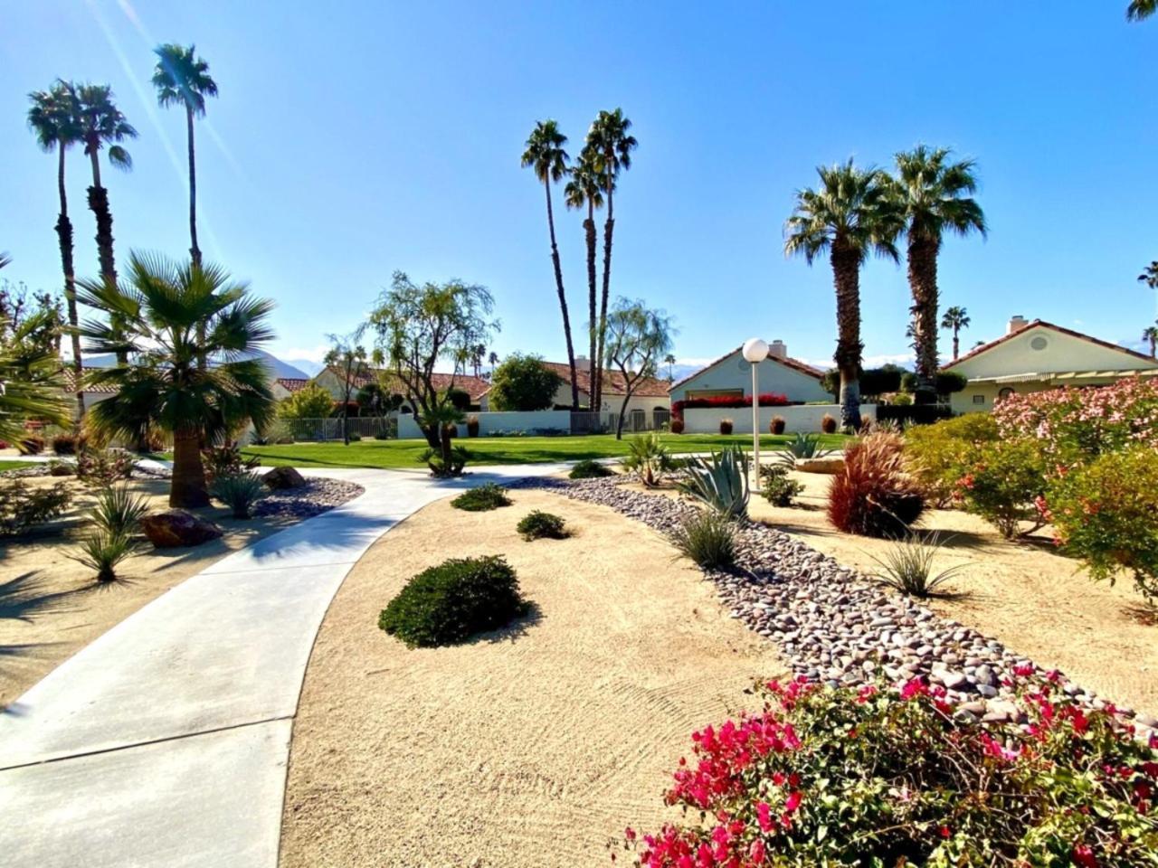 Desert Breezes Resort Palm Desert Esterno foto