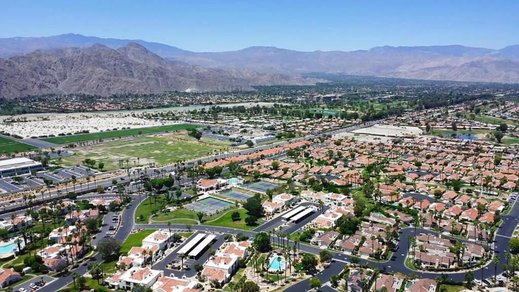 Desert Breezes Resort Palm Desert Esterno foto