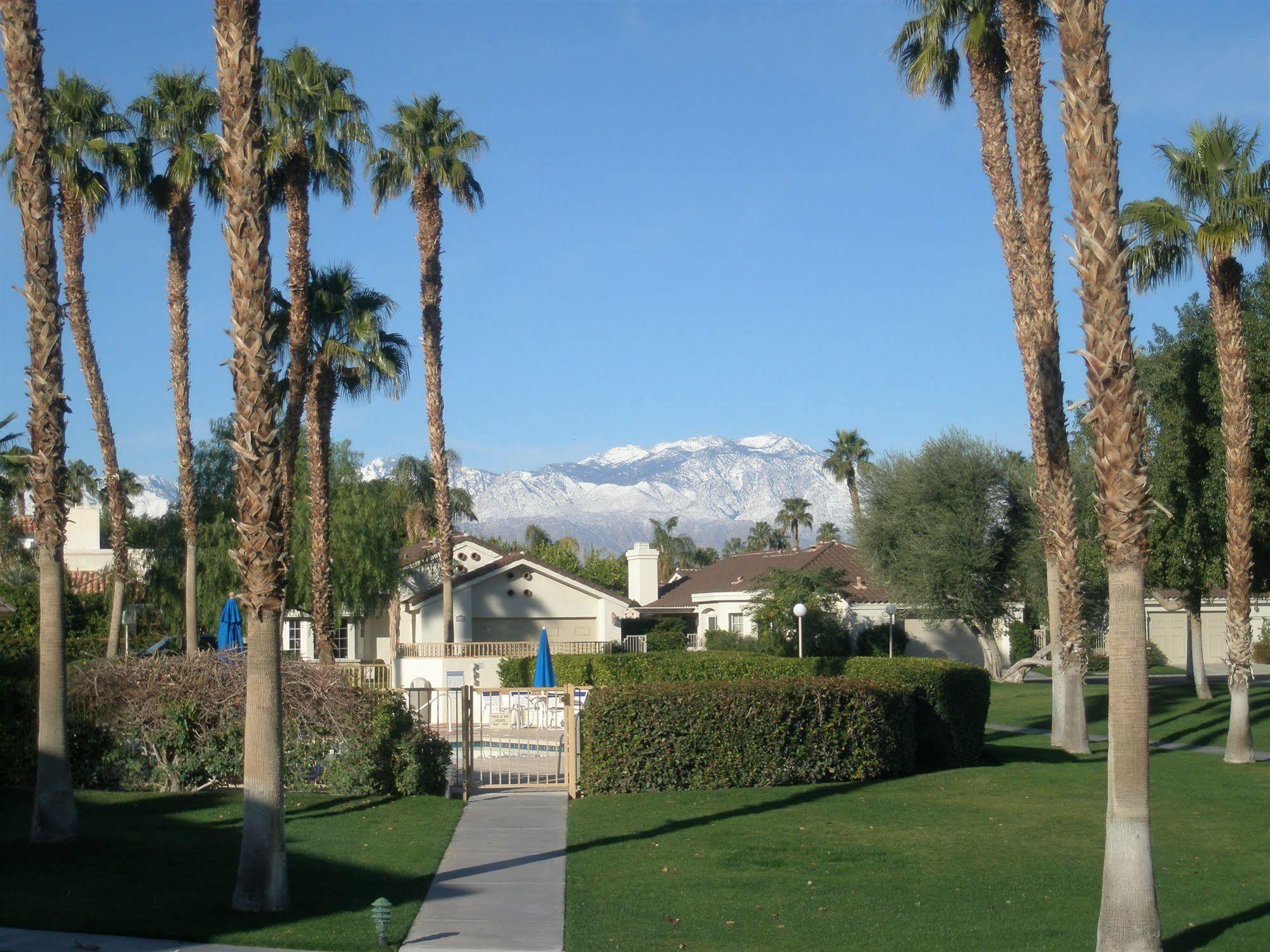 Desert Breezes Resort Palm Desert Esterno foto